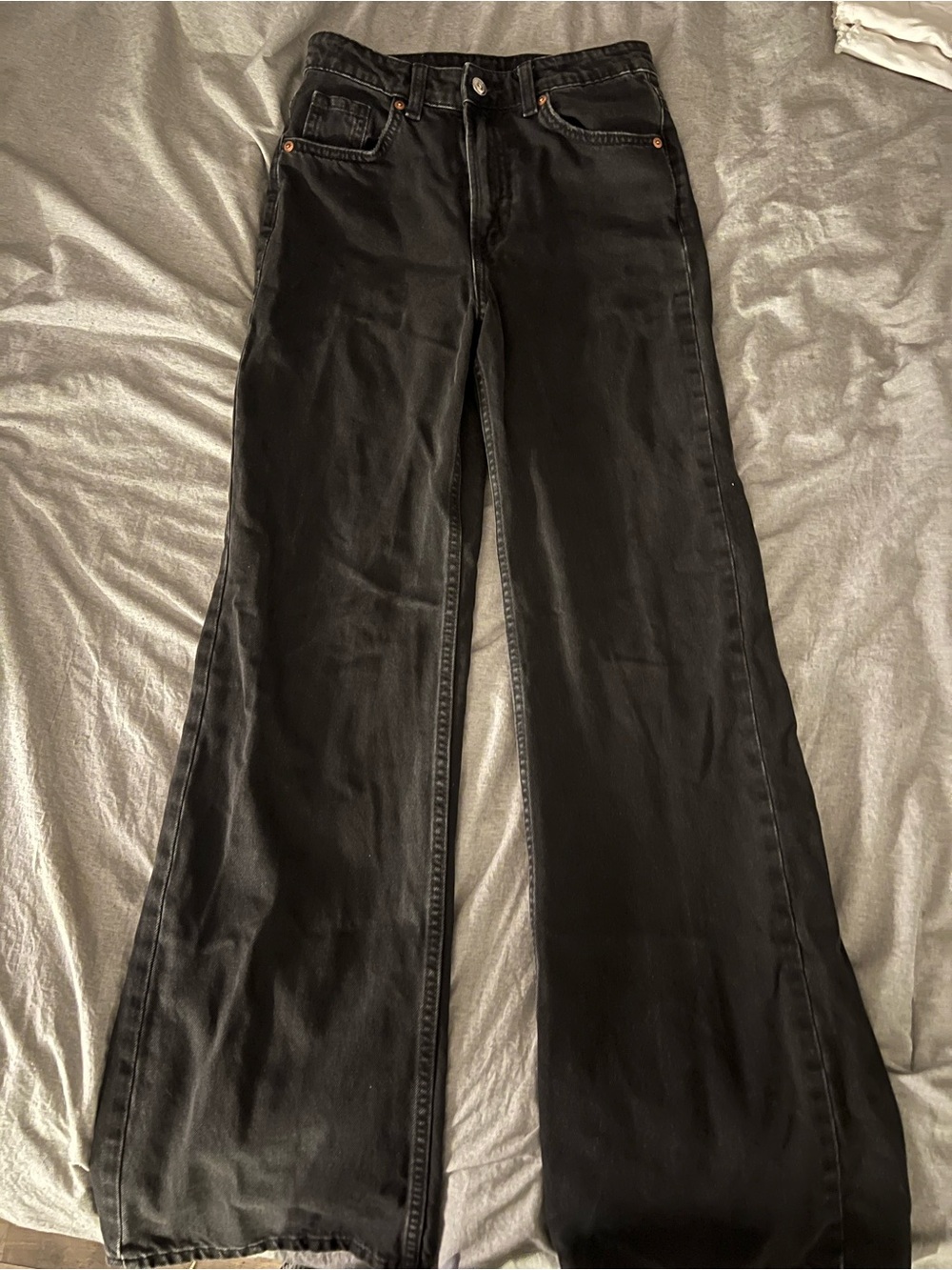 H&M Black Wide-Leg Jeans with High Waist